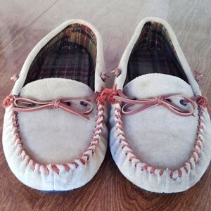 Men's Totes  Isotoners Slippers Size 9.5 - 10.5